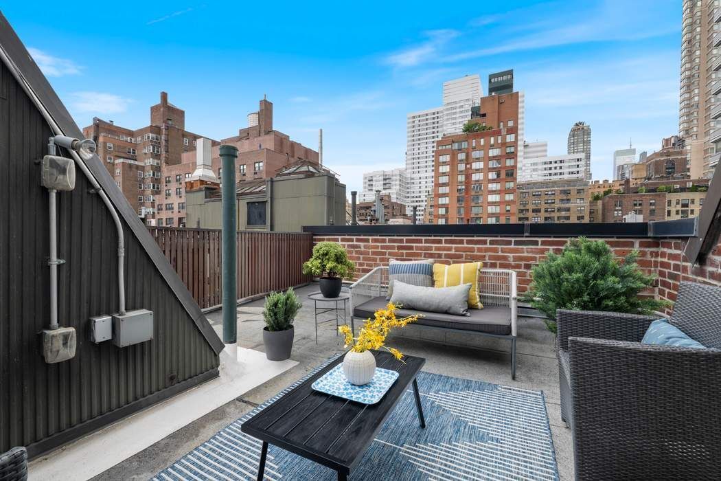222 East 71st Street Upper East Side New York NY 10021