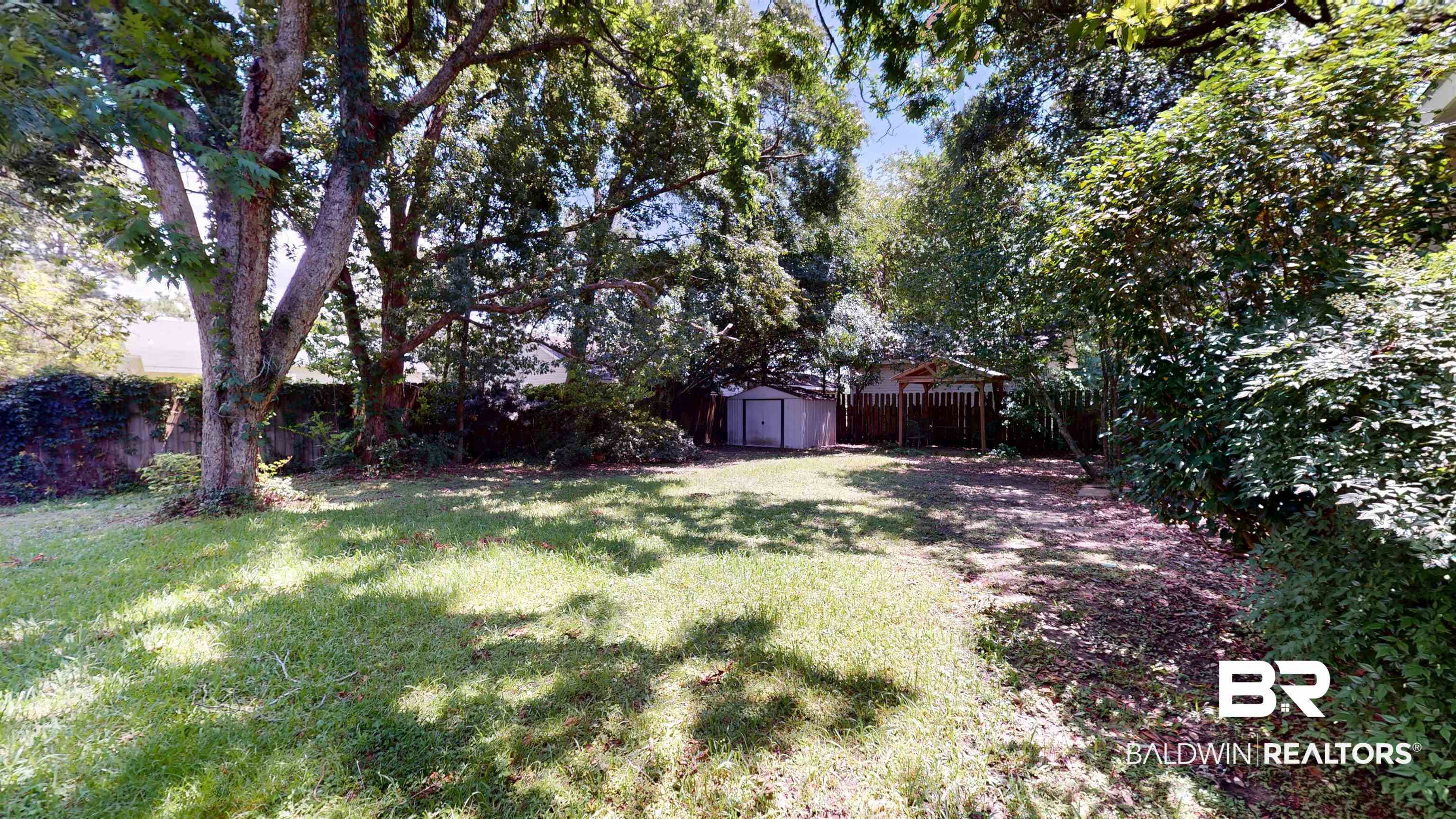 398348 | Photo 3