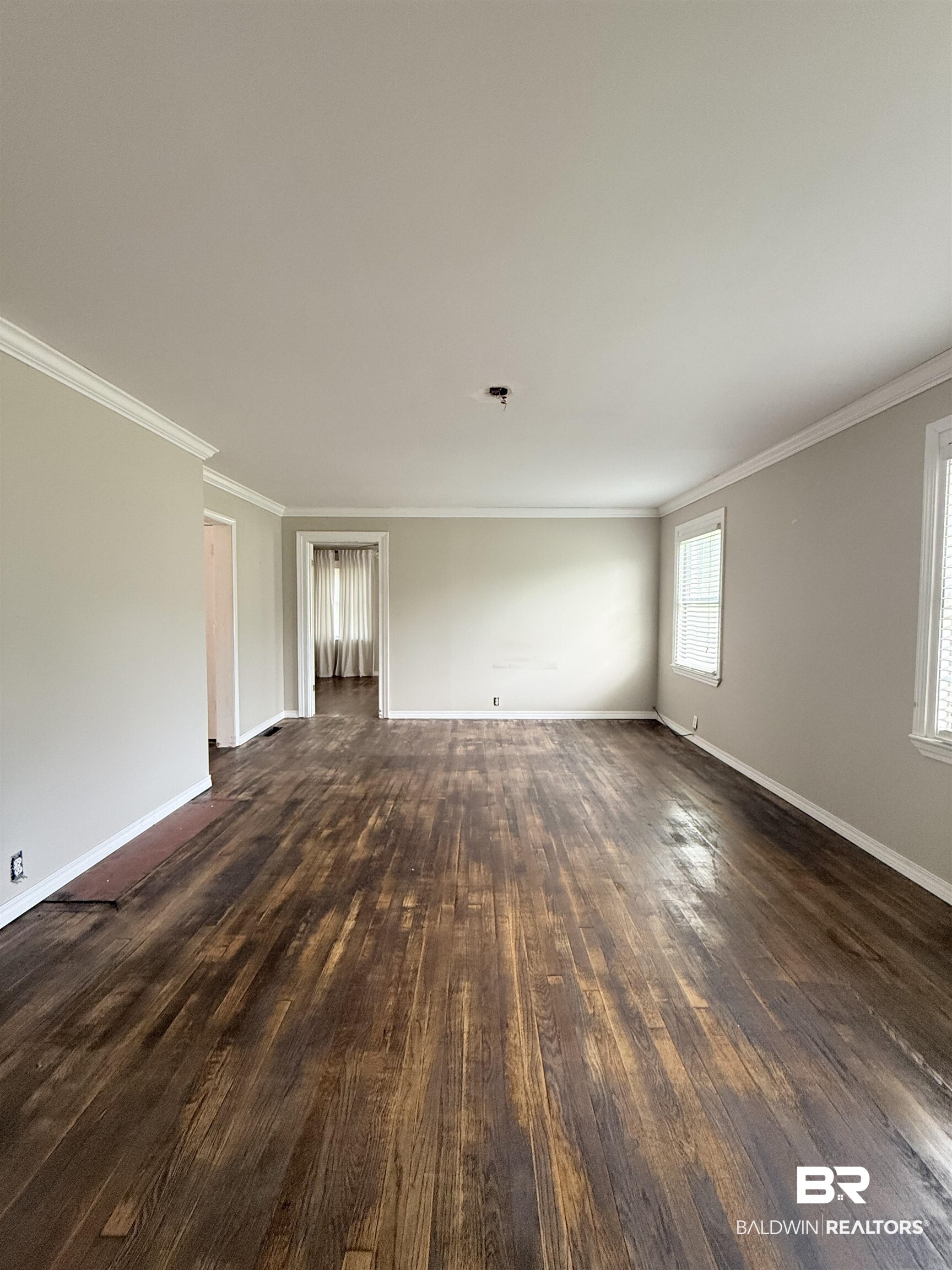 398311 | Photo 24