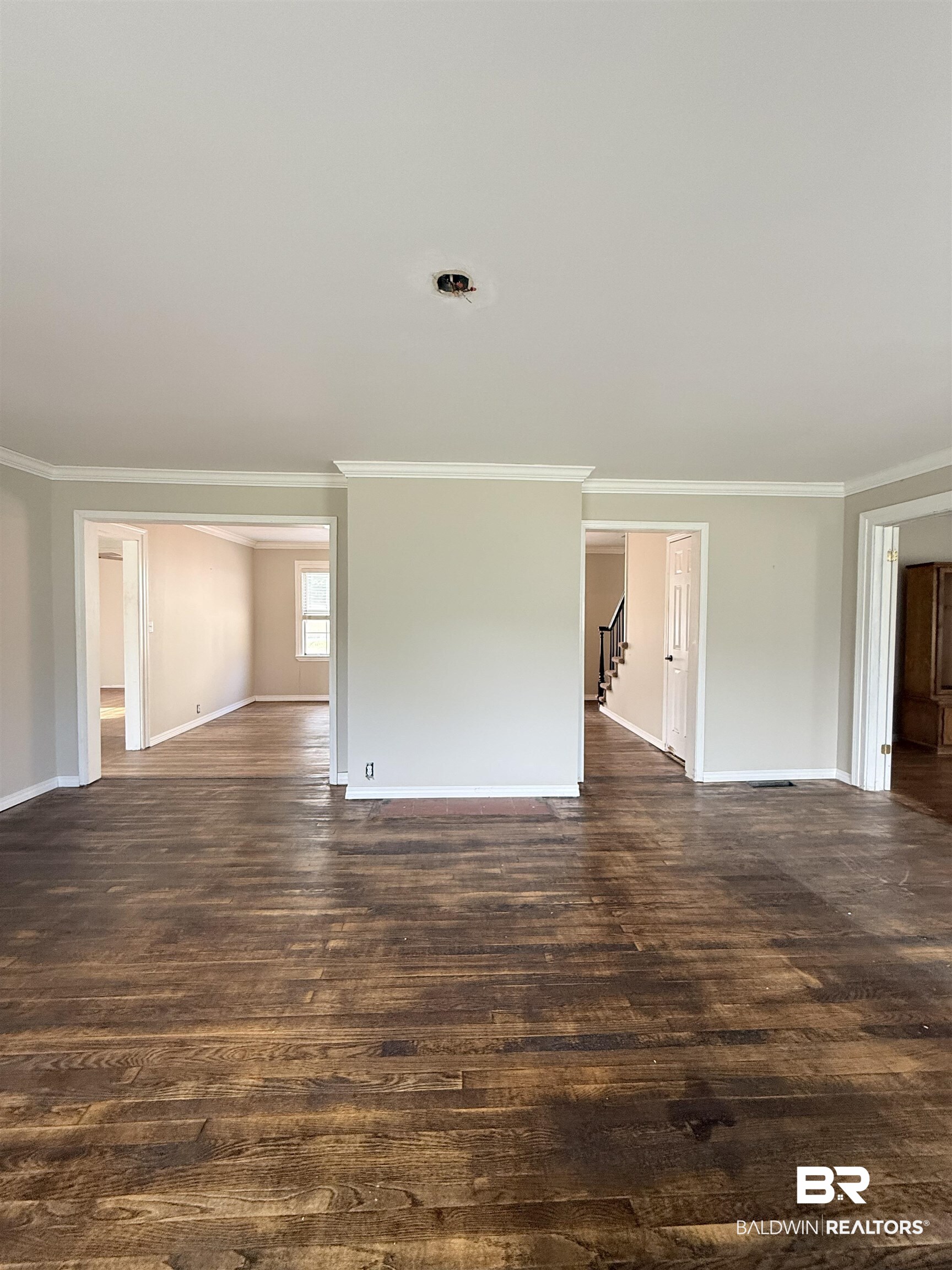 398311 | Photo 25