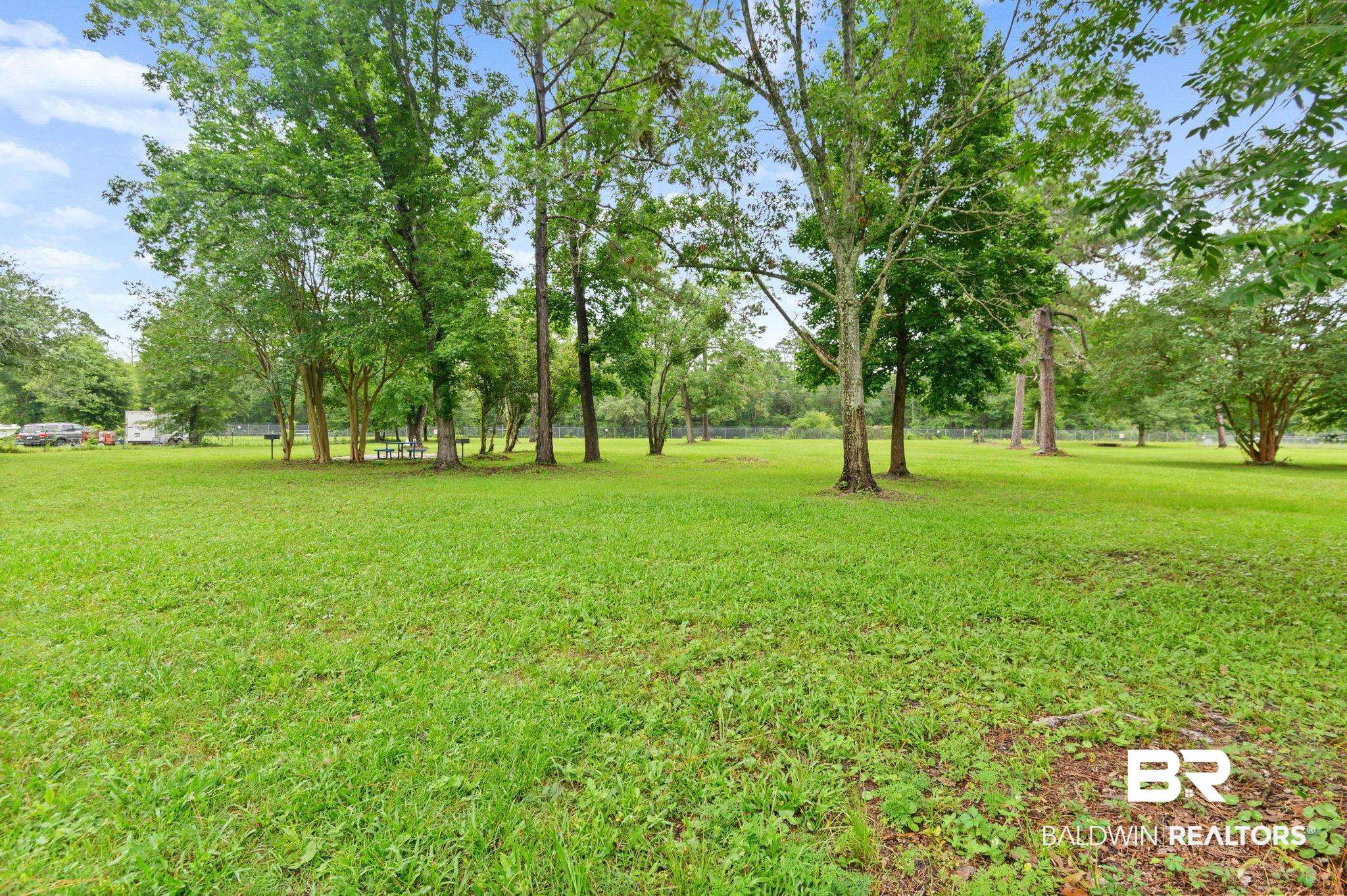 398359 | Photo 23