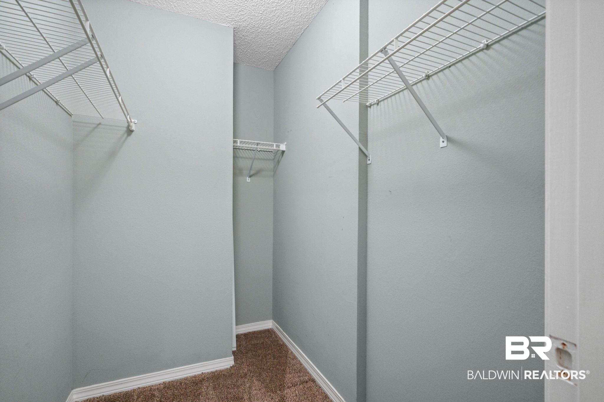 398141 | Photo 25