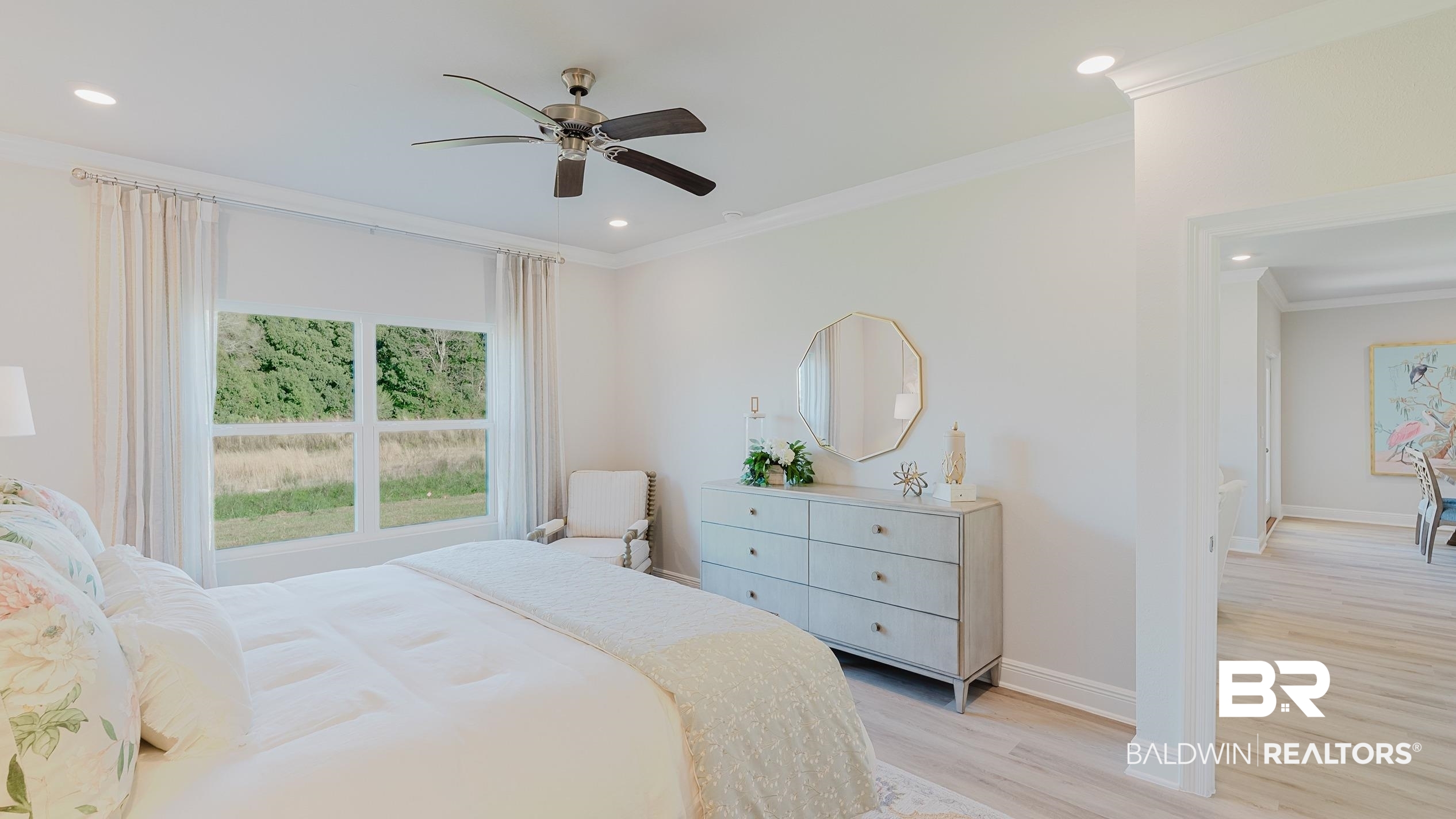 398469 | Photo 32