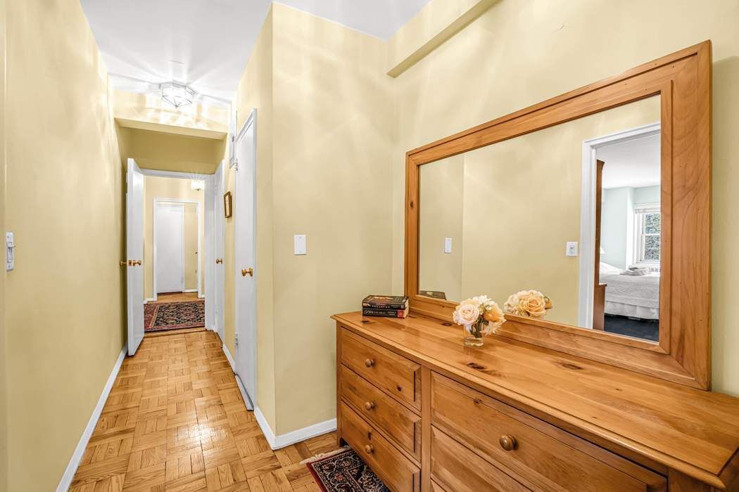 35 Park Avenue 5J Murray Hill New York NY 10016