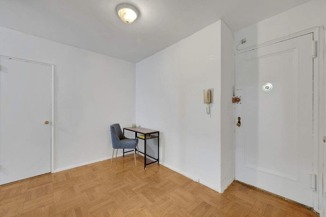 735 Kappock Street 2F Spuyten Duyvil Bronx NY 10463