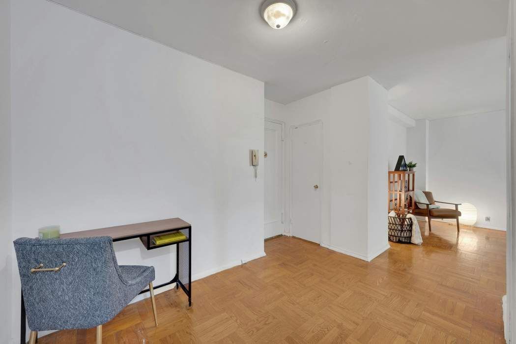 735 Kappock Street 2F Spuyten Duyvil Bronx NY 10463