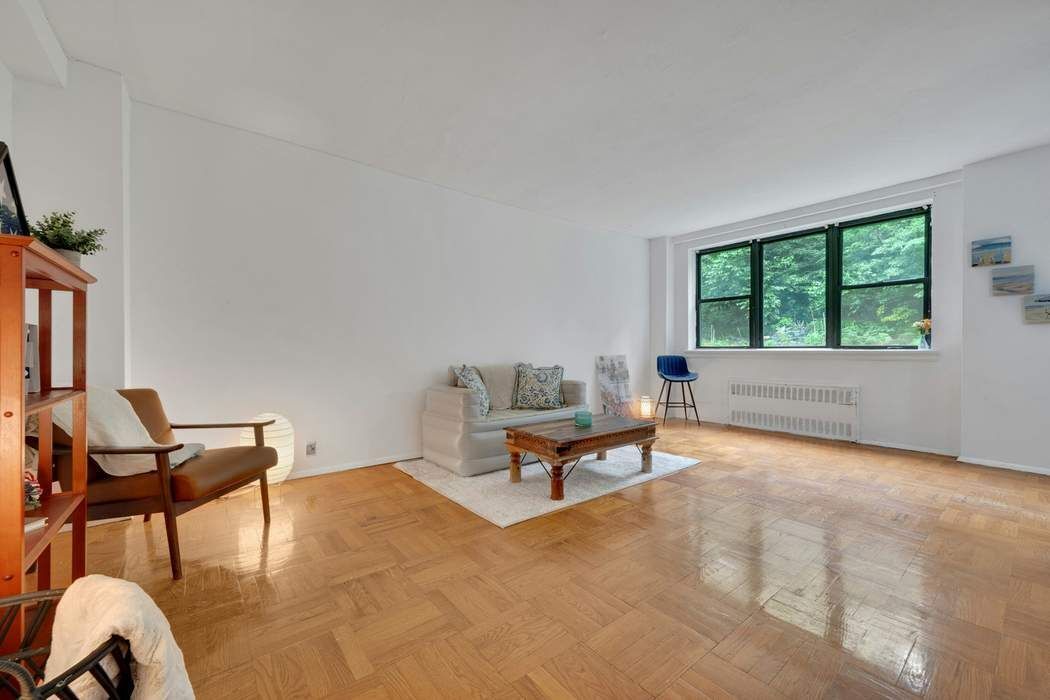 735 Kappock Street 2F Spuyten Duyvil Bronx NY 10463