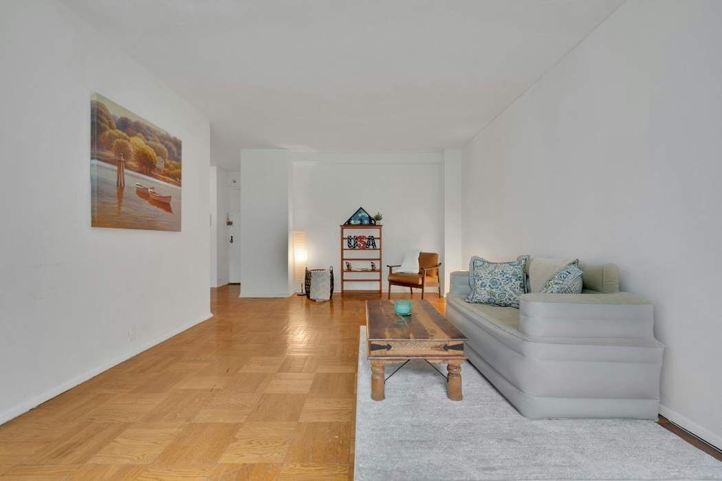 735 Kappock Street 2F Spuyten Duyvil Bronx NY 10463