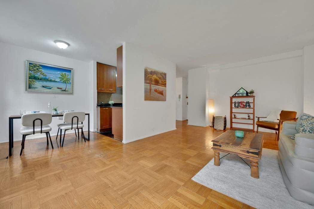 735 Kappock Street 2F Spuyten Duyvil Bronx NY 10463