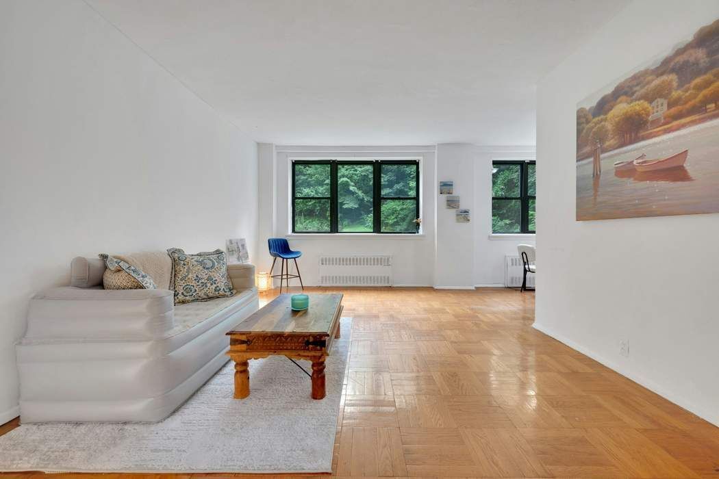 735 Kappock Street 2F Spuyten Duyvil Bronx NY 10463