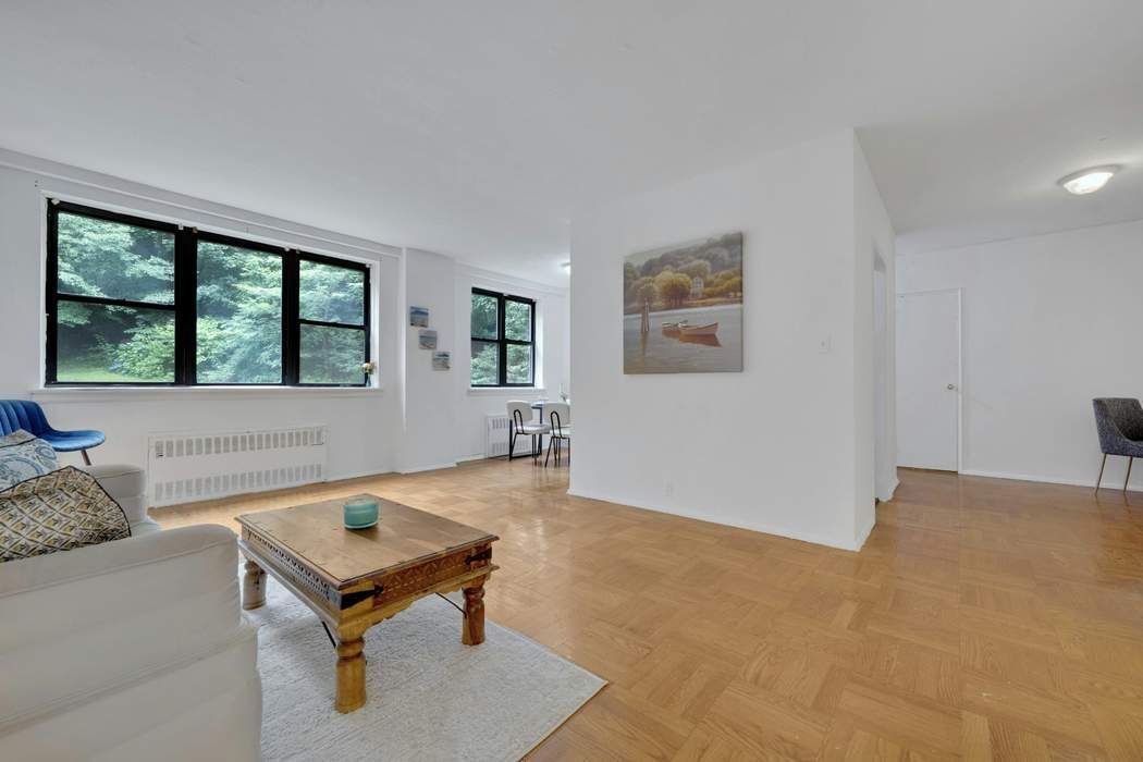 735 Kappock Street 2F Spuyten Duyvil Bronx NY 10463