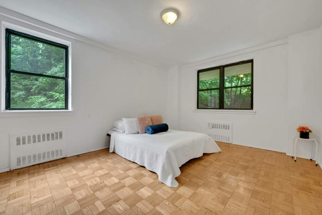 735 Kappock Street 2F Spuyten Duyvil Bronx NY 10463
