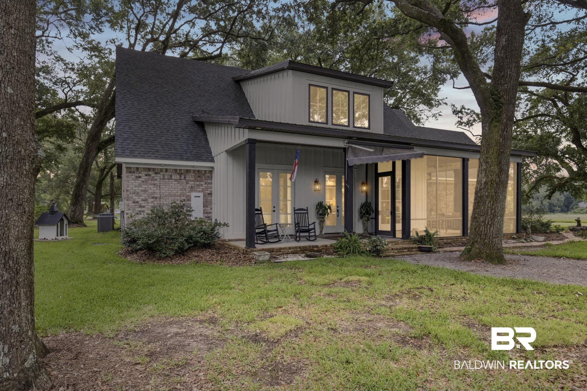 12190 Mandrell Lane — photo 2