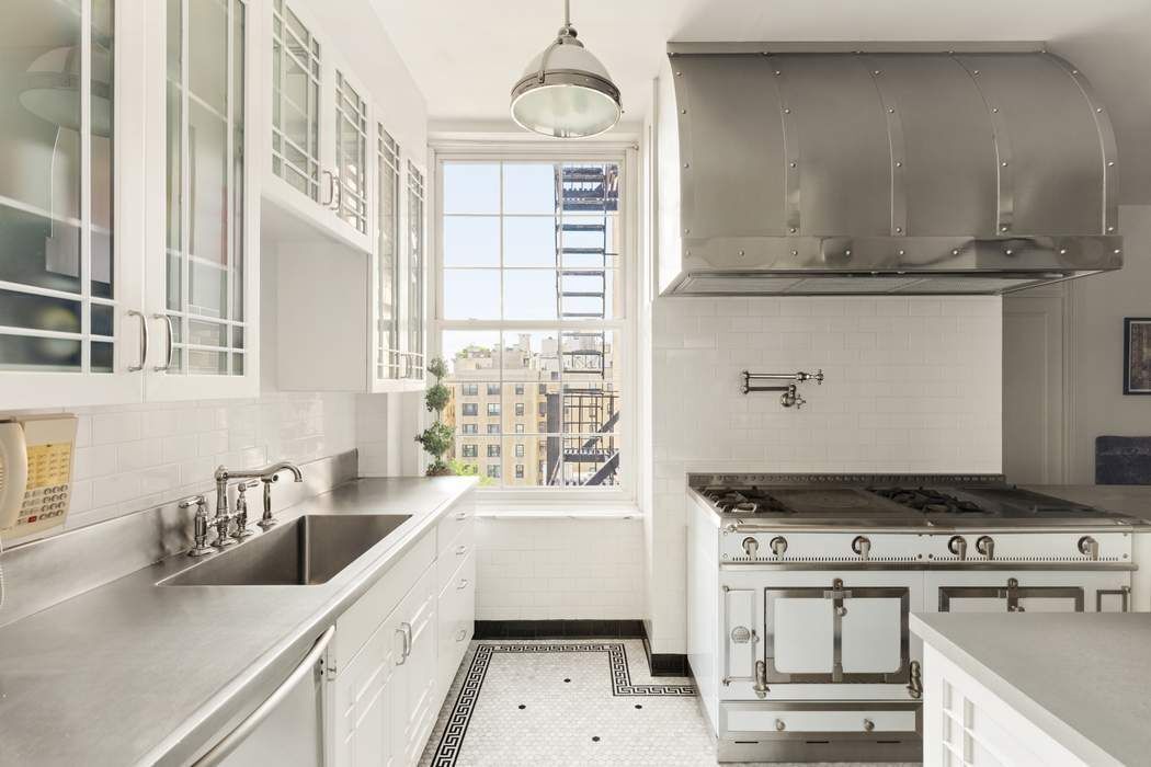 970 Park Avenue 10N Upper East Side New York NY 10028