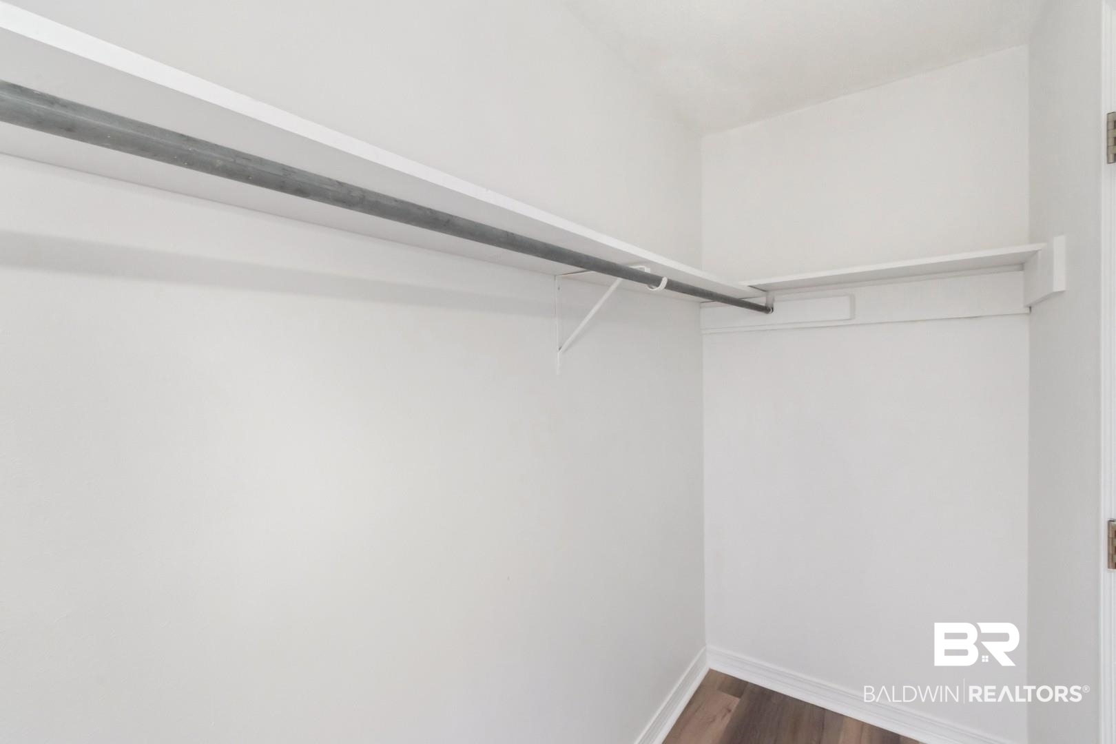 398599 | Photo 23