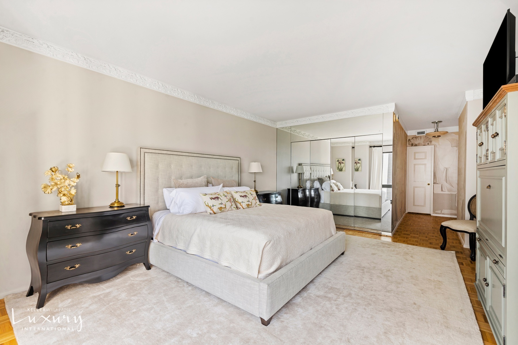 721 Fifth Avenue 37E Midtown East New York NY 10022