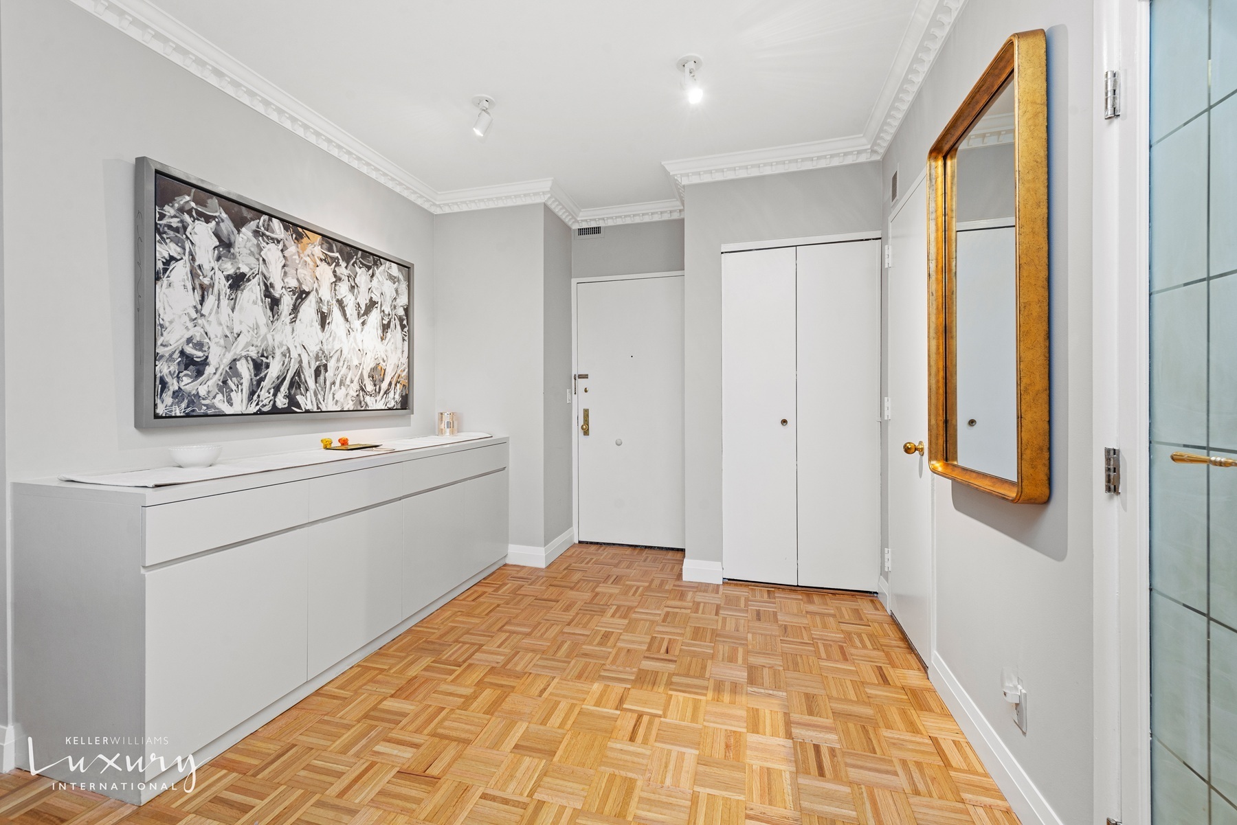 721 Fifth Avenue 37E Midtown East New York NY 10022