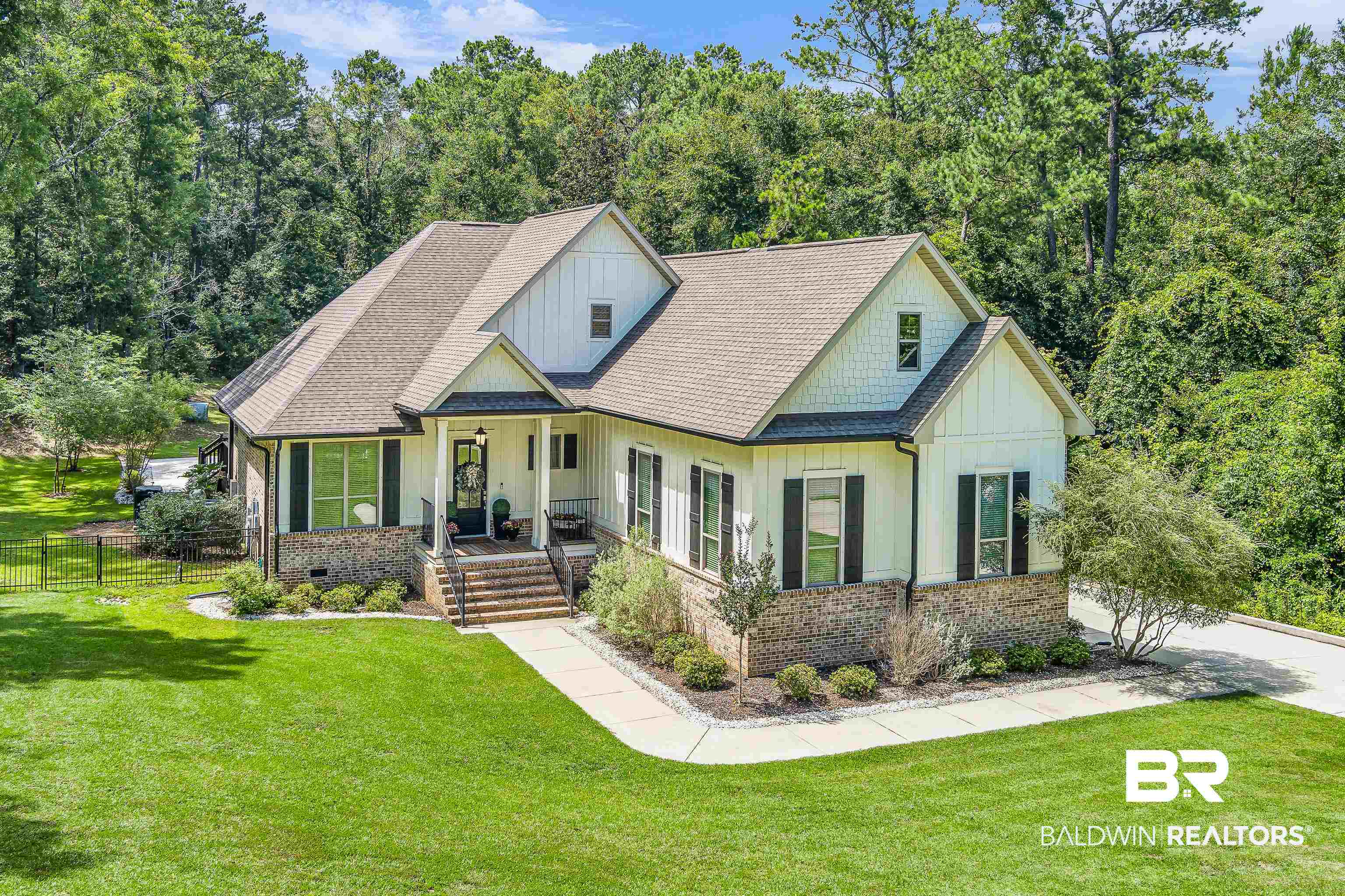 Large Homes for Sale in Daphne