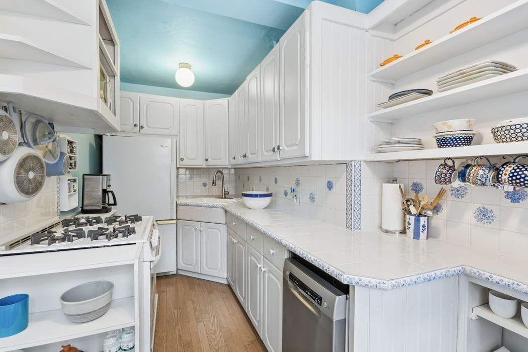333 East 53rd Street Sutton Place New York NY 10022