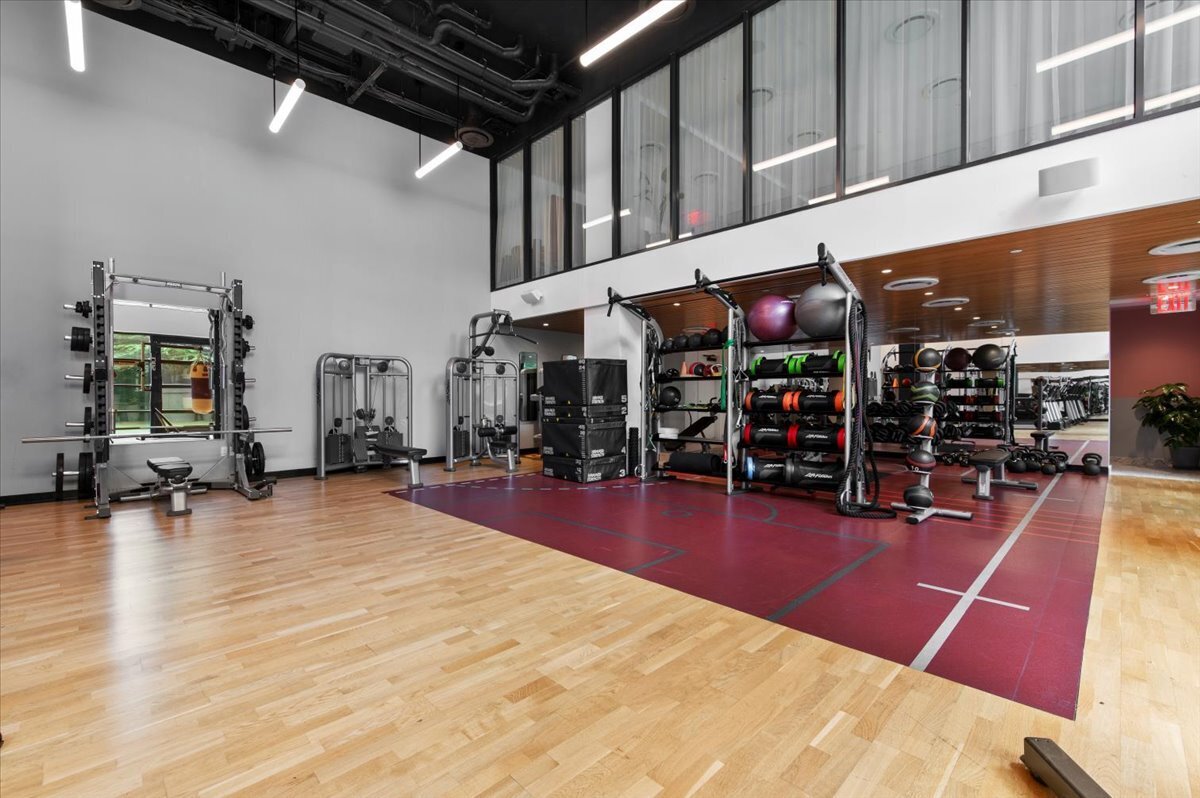 547 West 47th Street 406 Clinton New York NY 10036