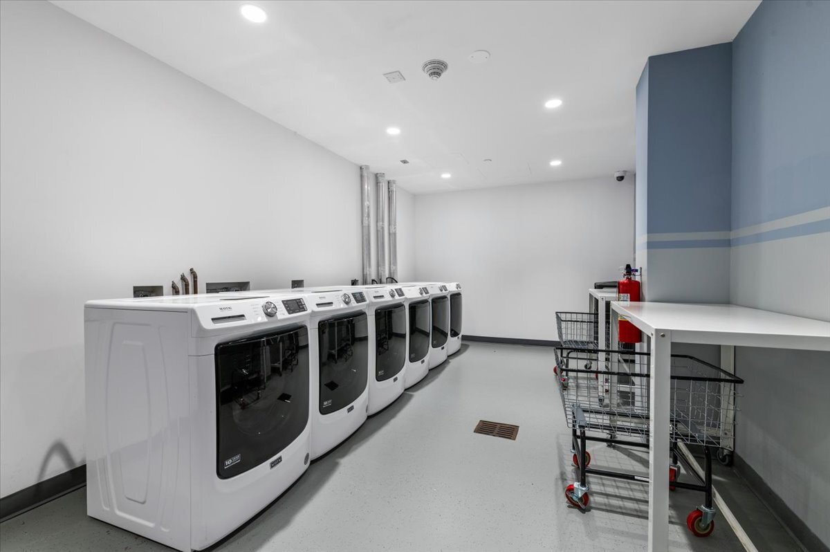547 West 47th Street 406 Clinton New York NY 10036