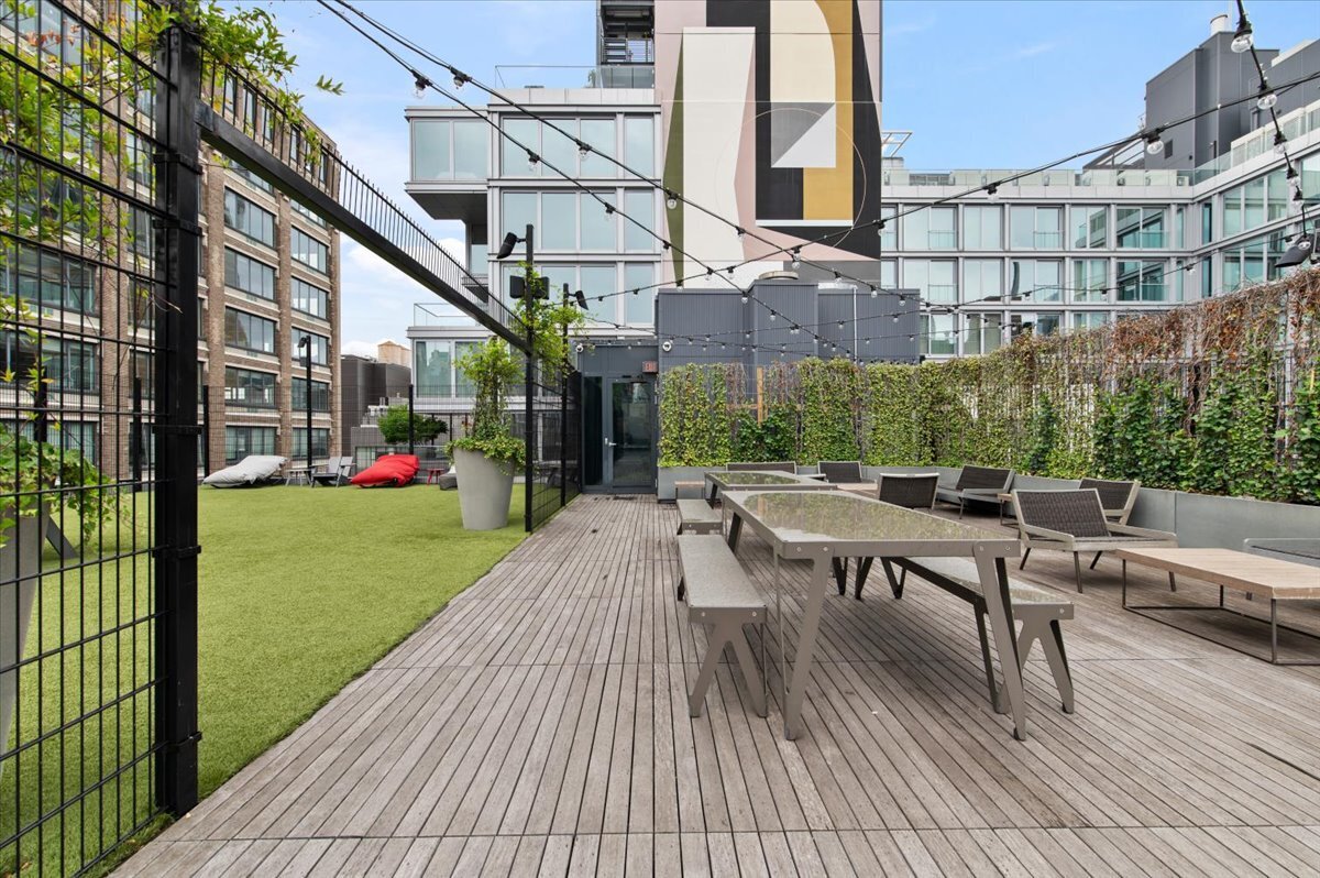 547 West 47th Street 406 Clinton New York NY 10036