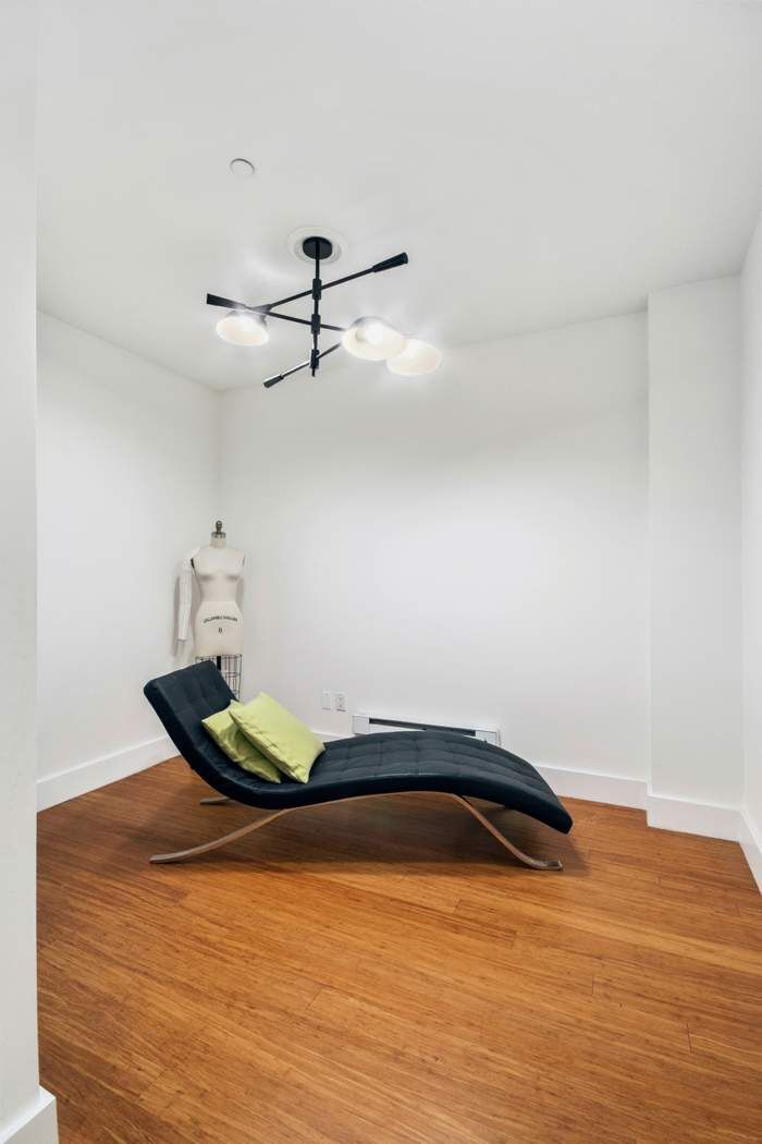 305 West 16th Street 3D Chelsea New York NY 10011