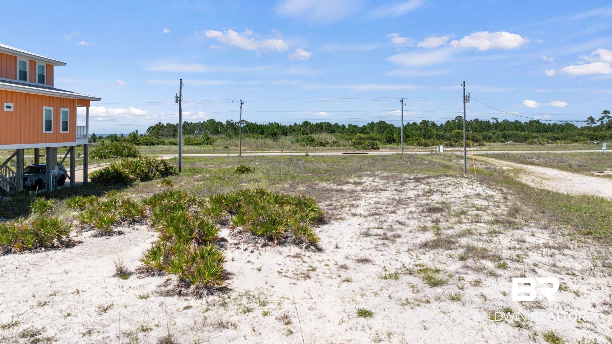 390081 | Photo 11