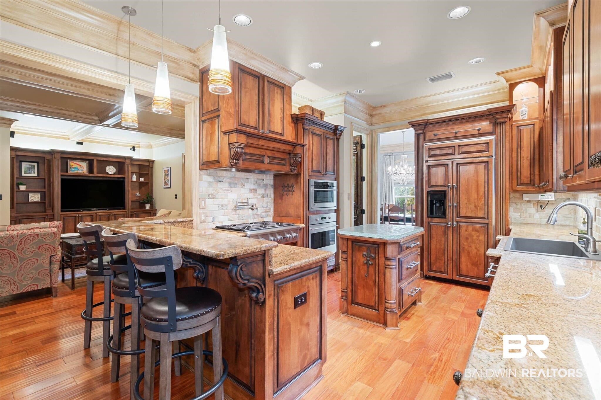 398827 | Photo 15