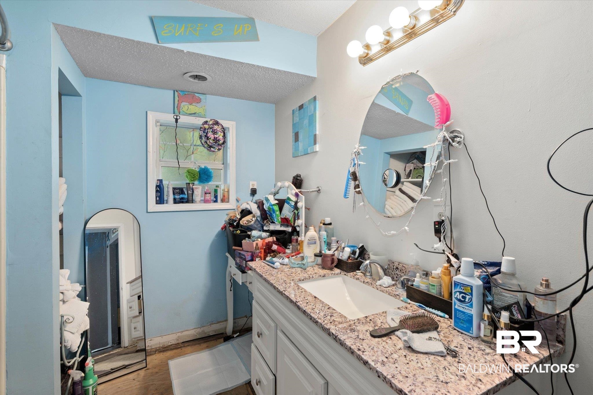 398895 | Photo 26