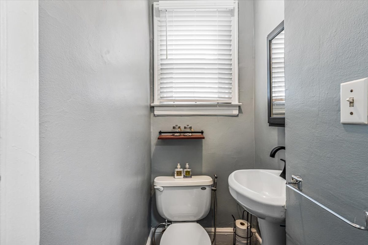 68-37 Nansen Street Forest Hills Queens NY 11375