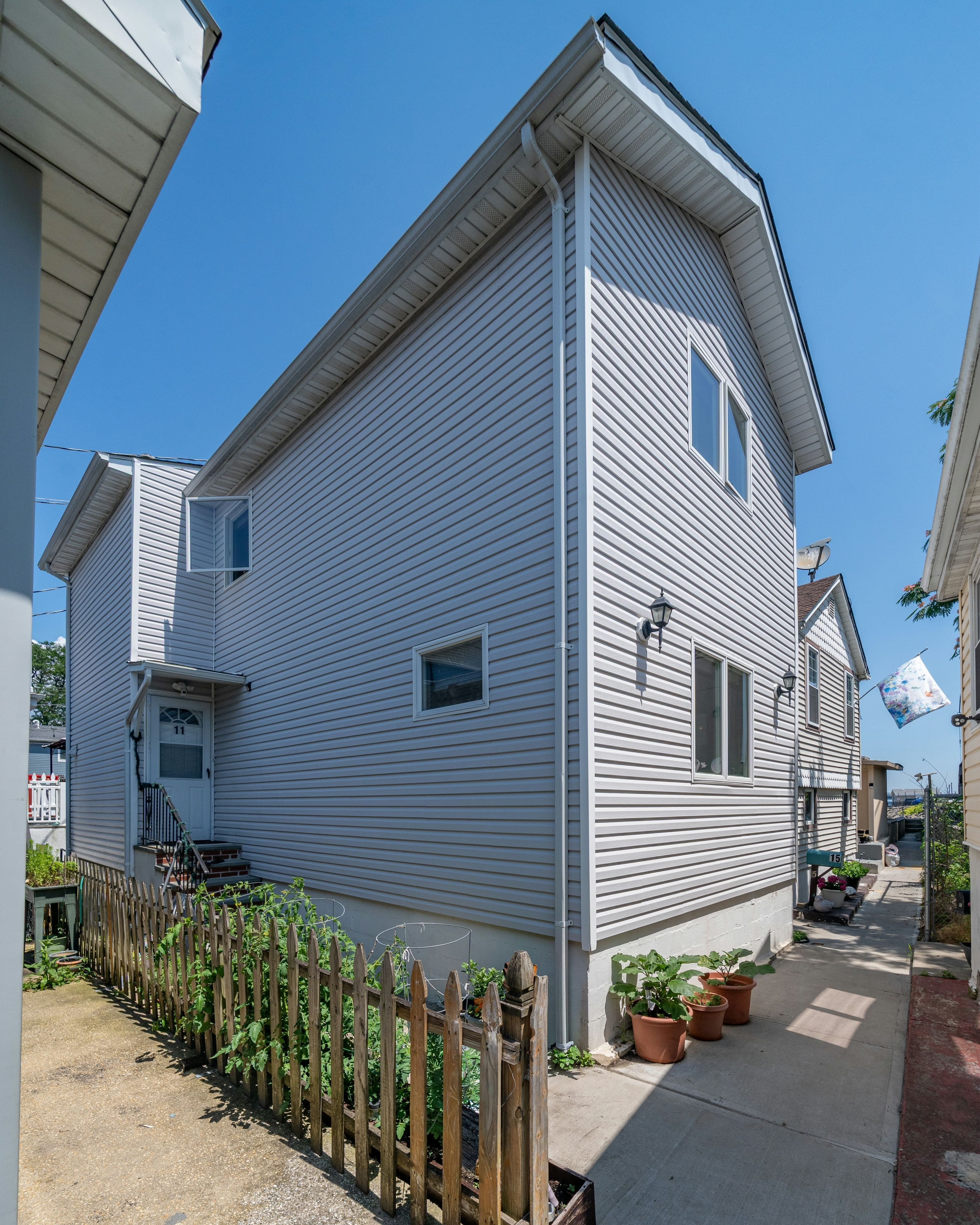 11 Schuyler Terrace Throgs Neck Bronx NY 10465