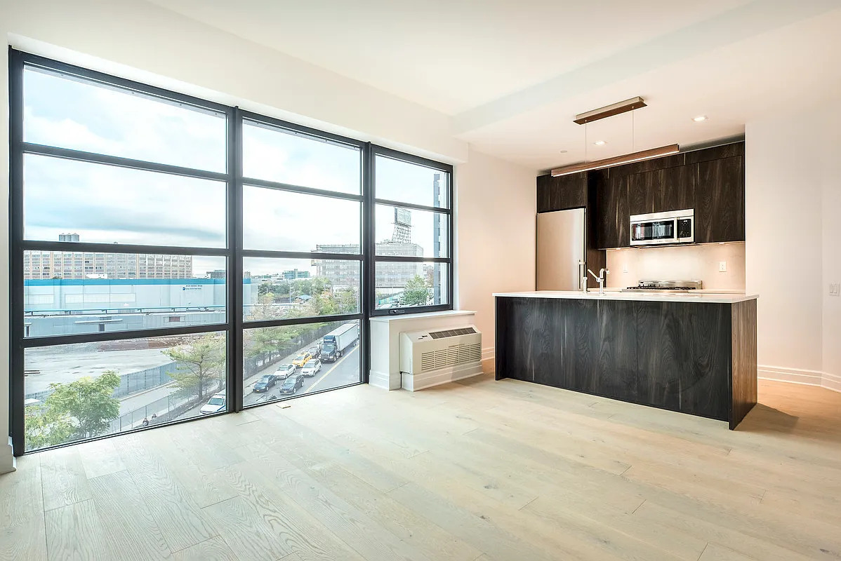 13-33 Jackson Avenue 5D Long Island City Queens NY 11101