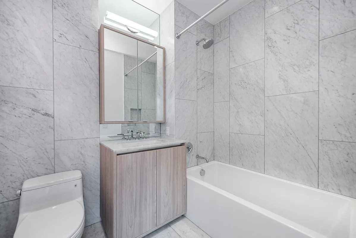 13-33 Jackson Avenue 5D Long Island City Queens NY 11101