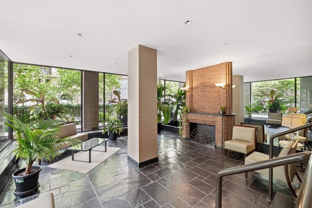 132 East 35th Street Murray Hill New York NY 10016
