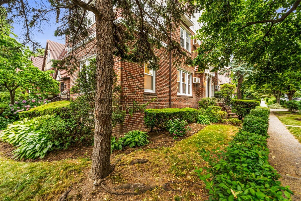 102-02 Ascan Avenue Forest Hills Queens NY 11375