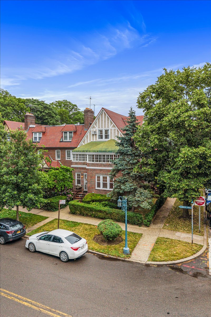 102-02 Ascan Avenue Forest Hills Queens NY 11375