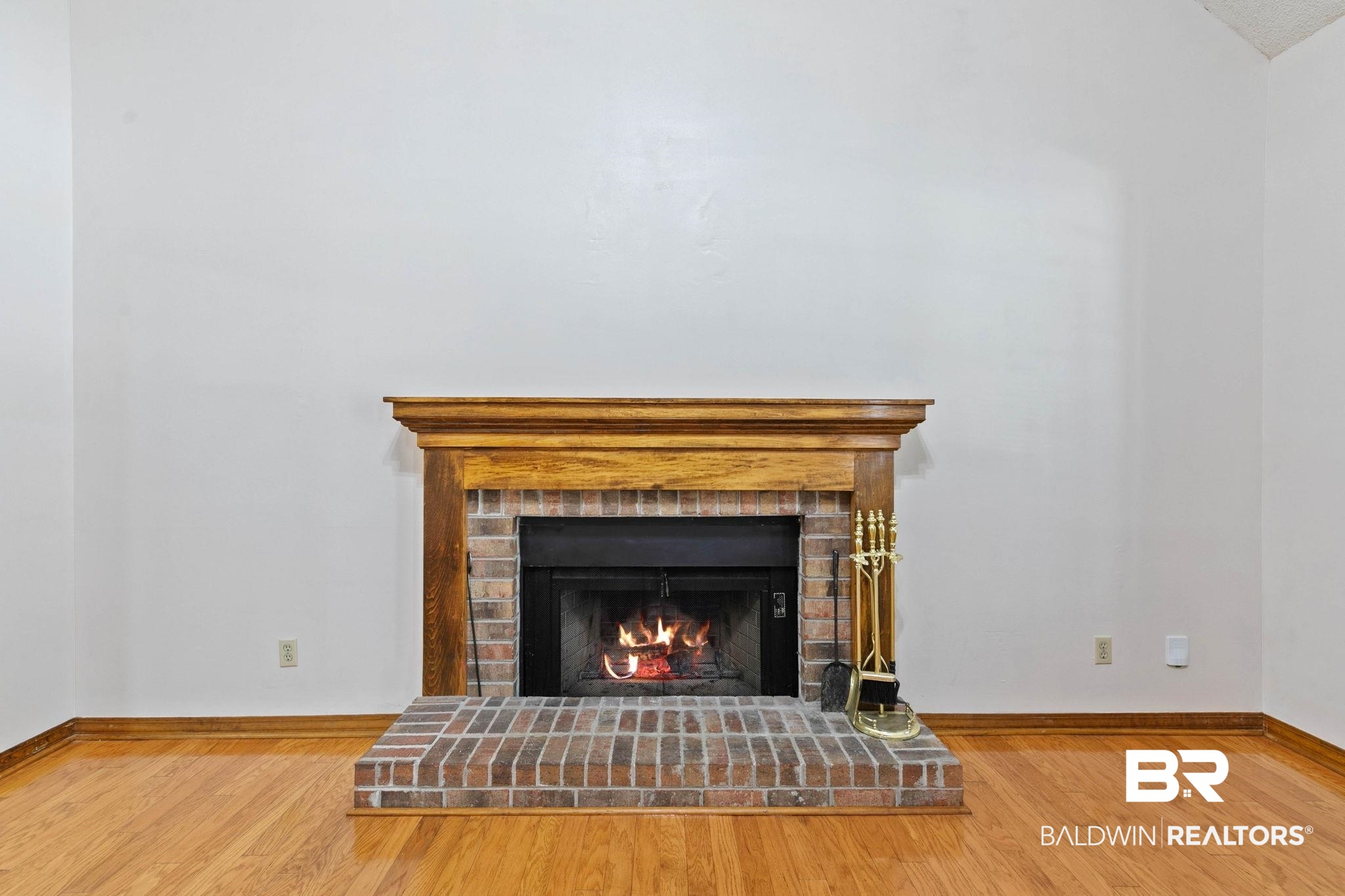 398965 | Photo 17