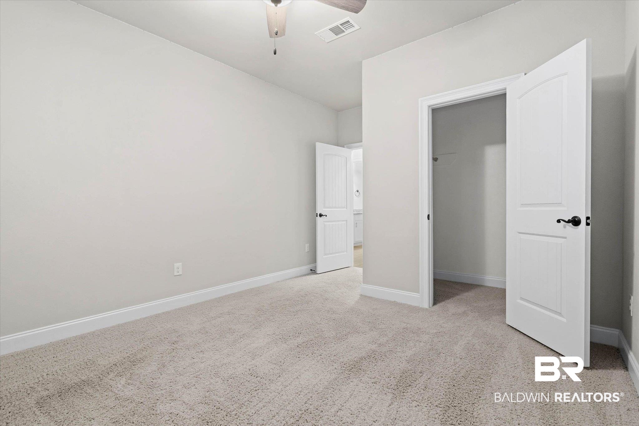 398509 | Photo 29