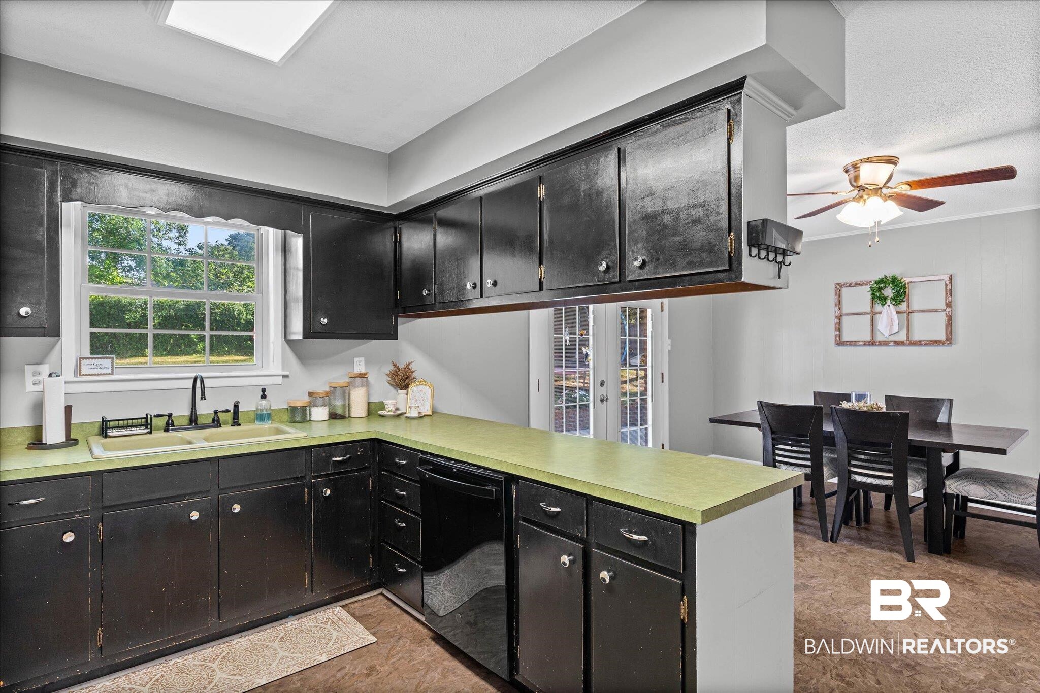 398698 | Photo 7