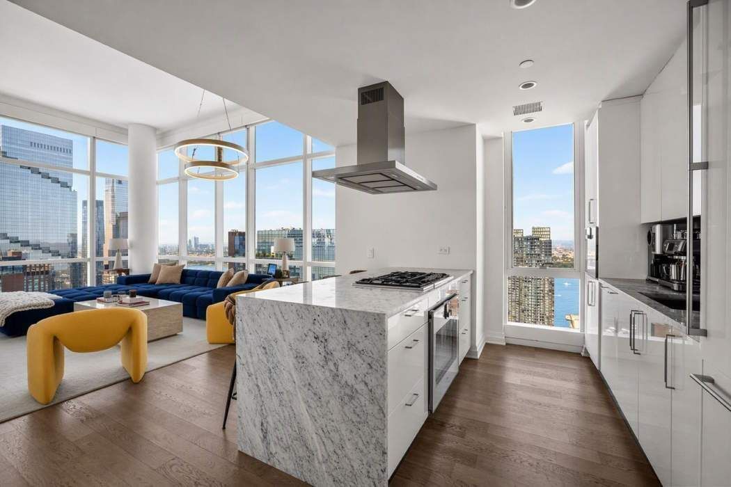 460 West 42nd Street Penthouse 1J Clinton New York NY 10036