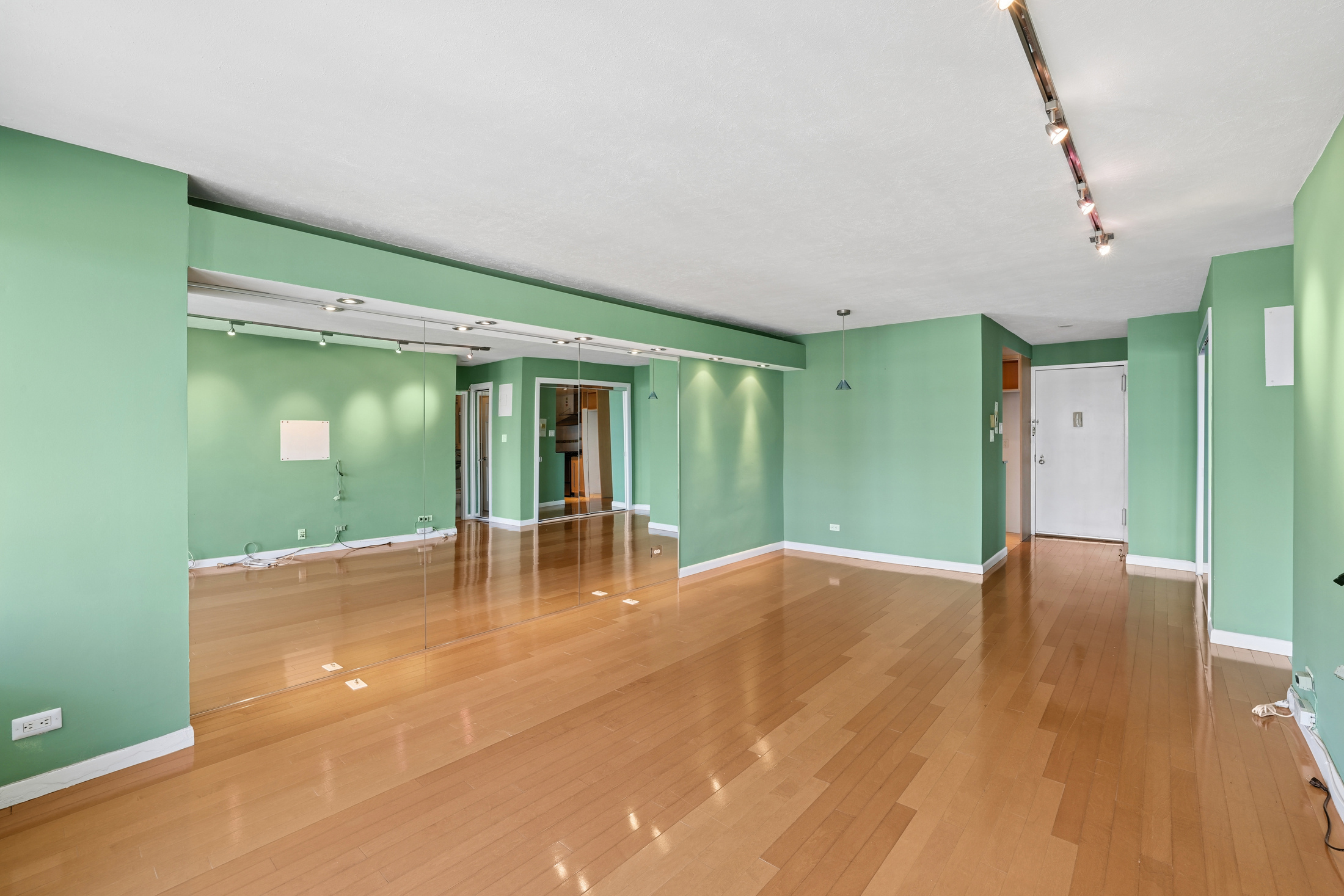 18-15 215th Street 15L Bay Terrace Queens NY 11360