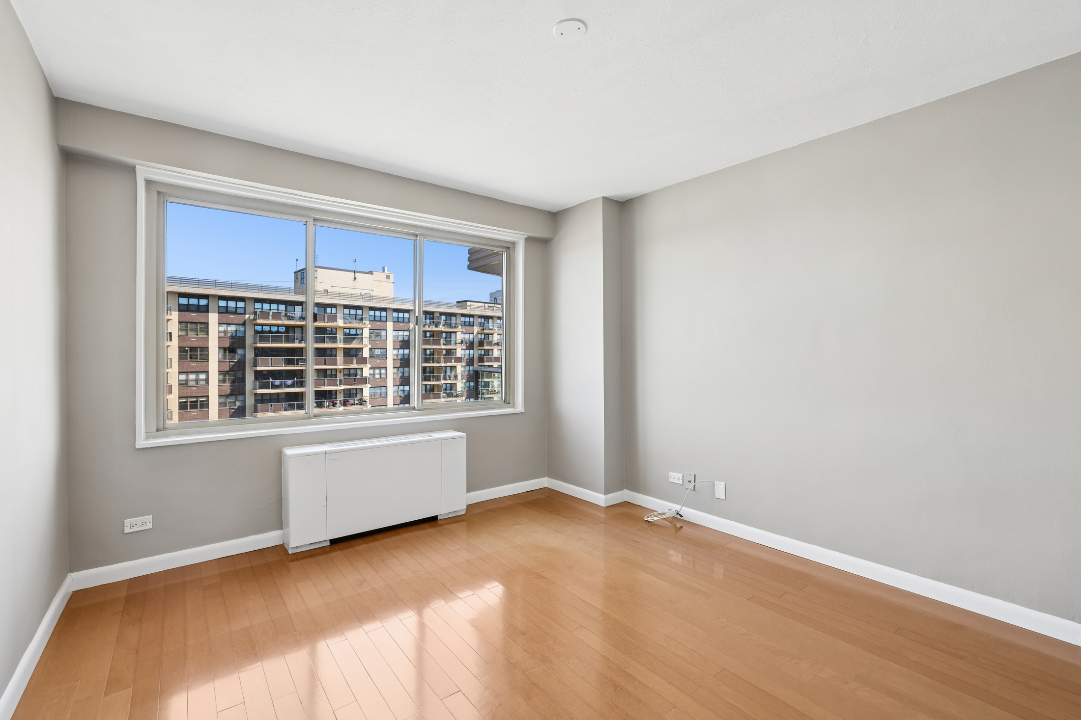 18-15 215th Street 15L Bay Terrace Queens NY 11360