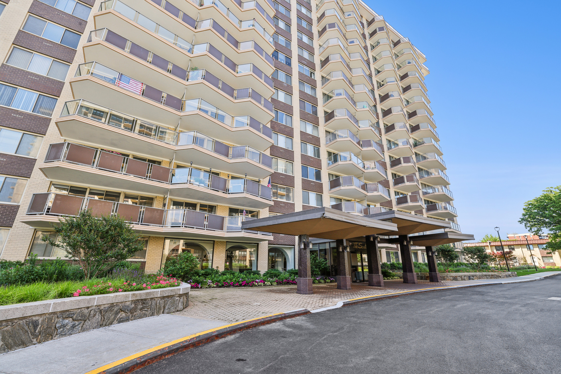 18-15 215th Street 15L Bay Terrace Queens NY 11360