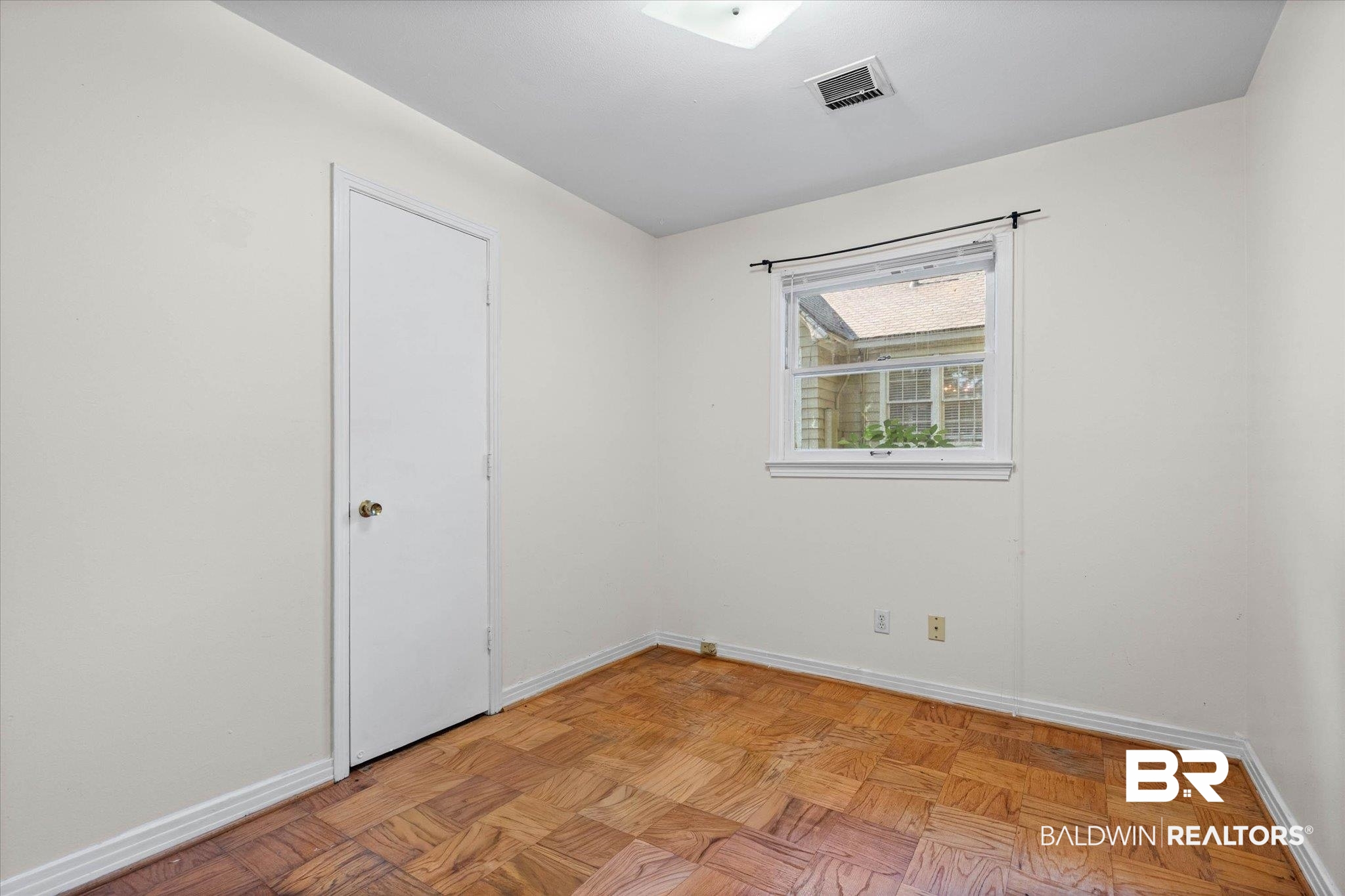 399209 | Photo 15