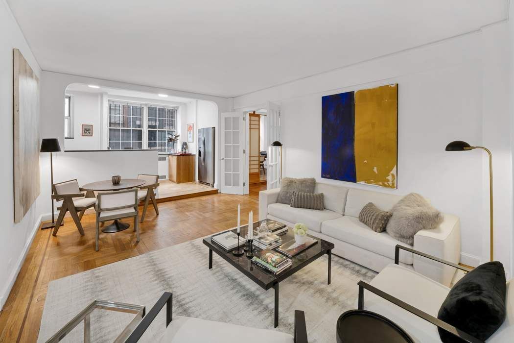 25 Minetta Lane 1JK Greenwich Village New York NY 10012