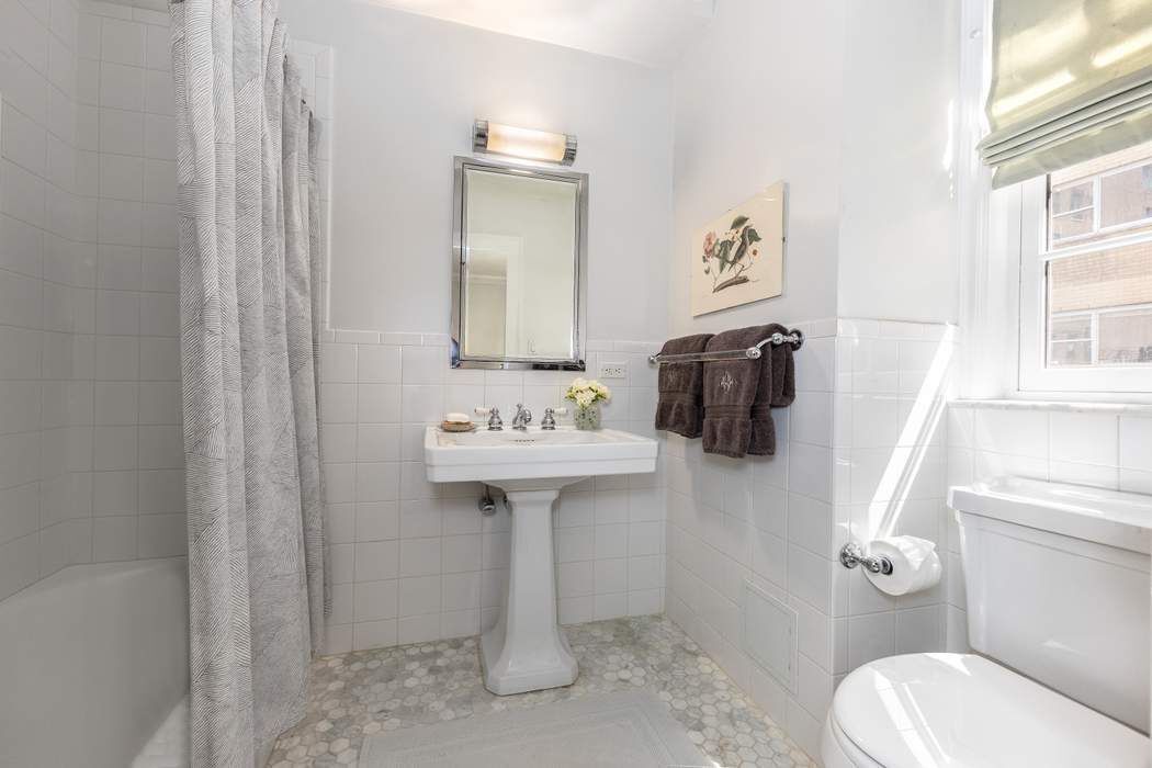 7 Gracie Square 6C Upper East Side New York NY 10128
