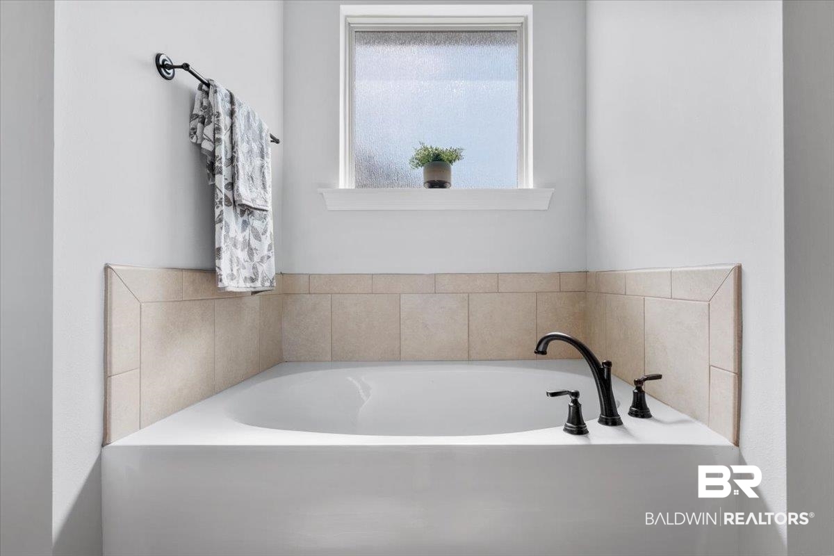 399250 | Photo 27