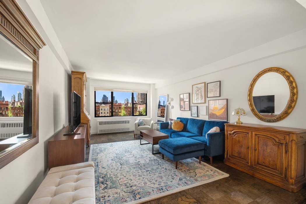333 East 55th Street 8H Sutton Place New York NY 10022