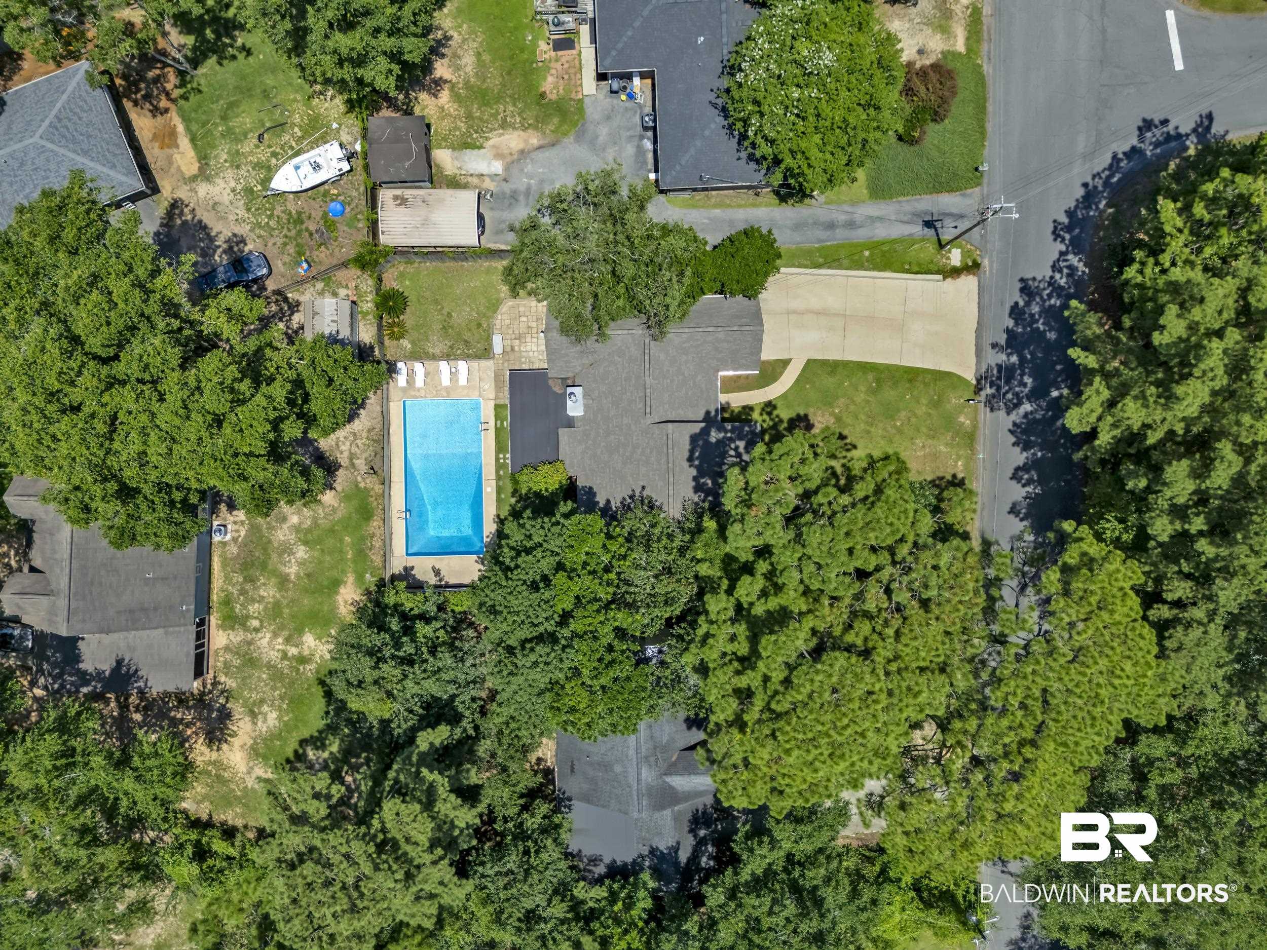 399180 | Photo 37